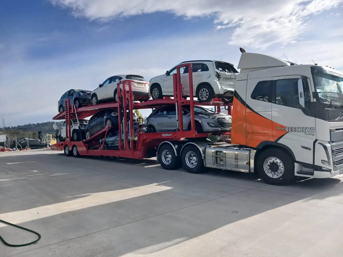 Beecheys Towing handling an after-hours call-out